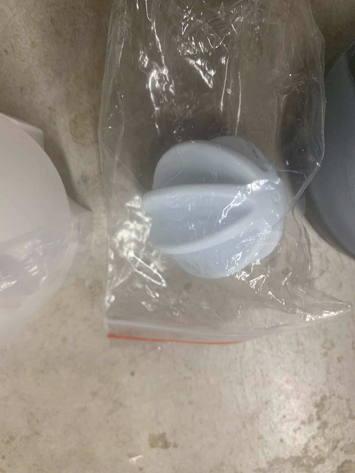 Blender Bottle 24 oz. Shaker Mixer Cup Clear Grey New