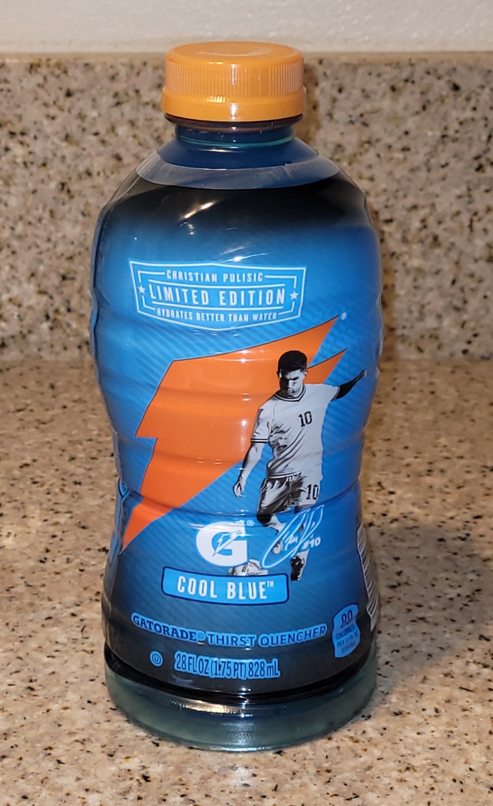 LIMITED EDITION CHRISTIAN PULISIC GATORADE COOL BLUE 28 OZ BOTTLE SOCCER #10 NEW