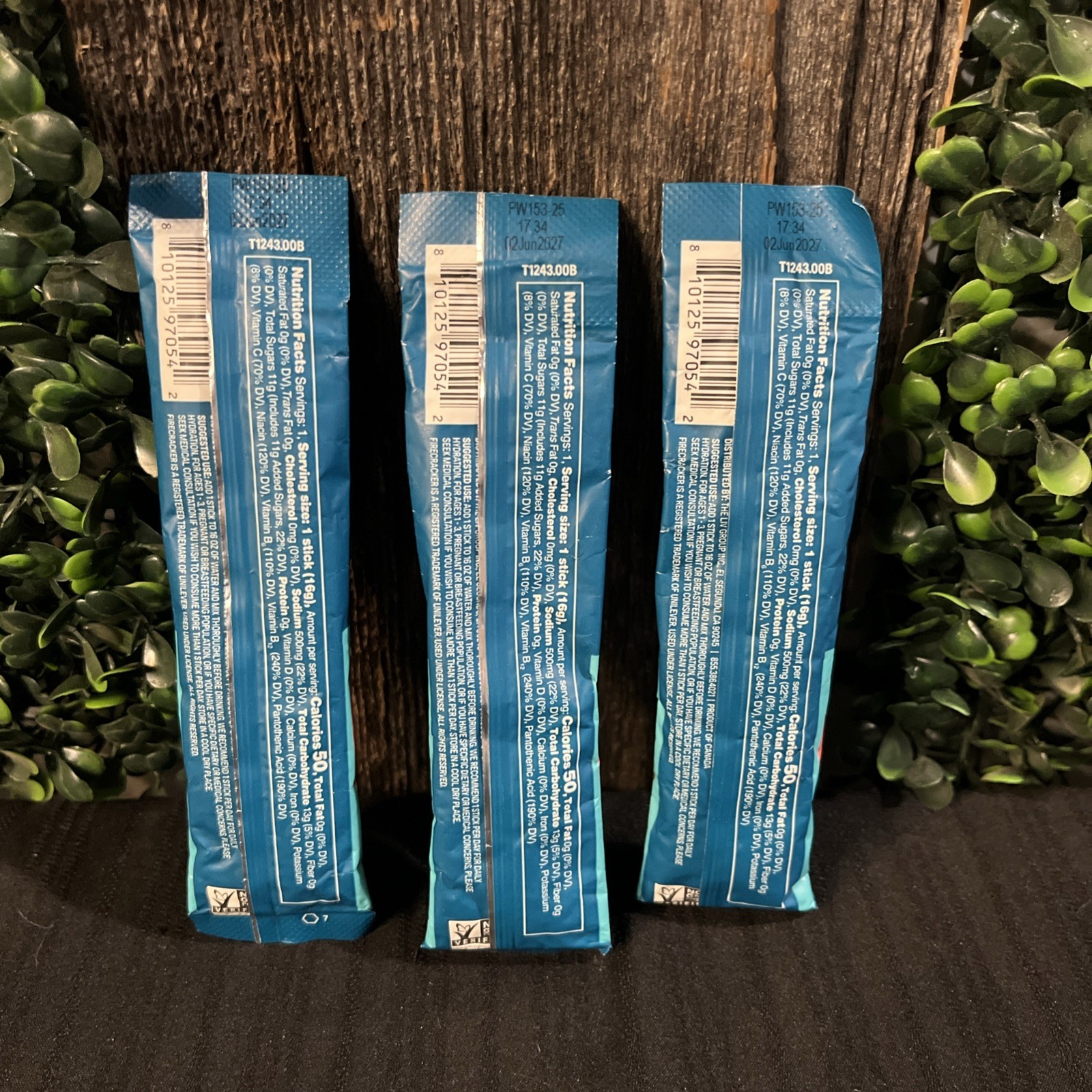 Liquid I.V. Hydration Multiplier Electrolyte Drink Mix Popsicle Firecracker 0.56