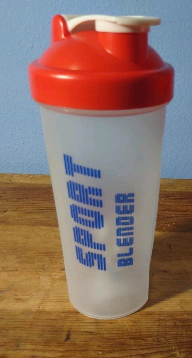 20oz Blender Sport Bottle Protein Shaker W/ Whisk Ball Red Never Used