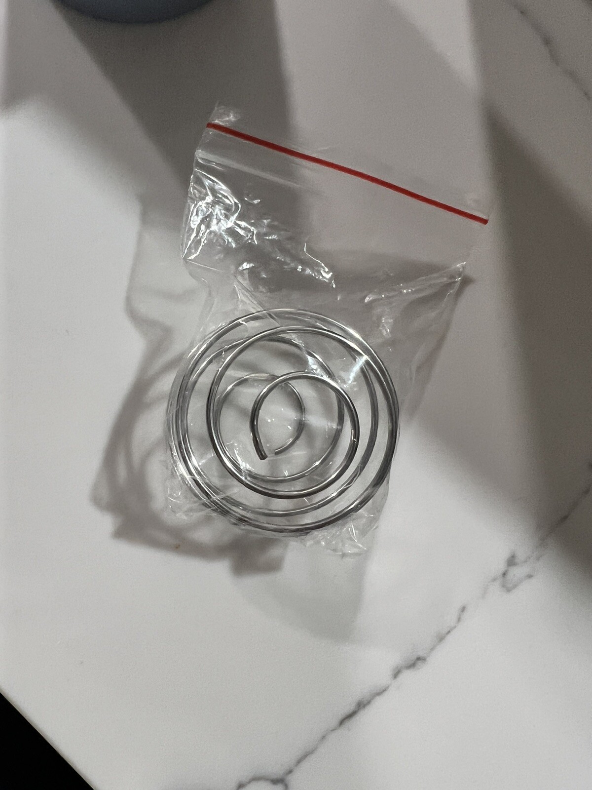Tigrun Blending Classical Bottle24oz.Shaker Mixer Cup Twist and Lock w/storage