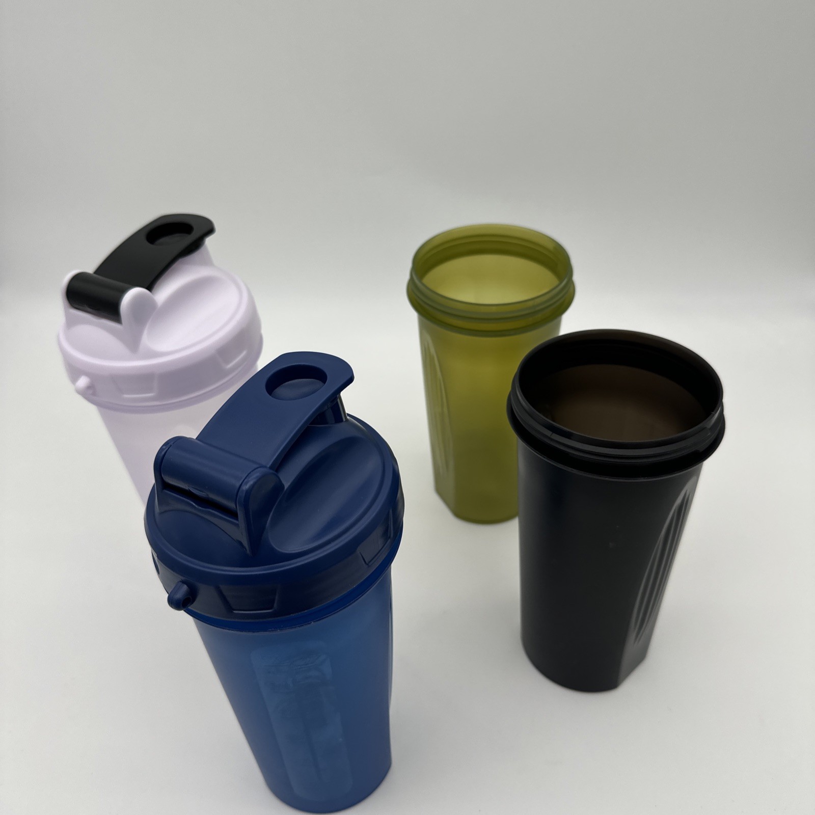 Mr. Pen- Shaker Bottles for Protein Mixes, 28 oz, 4 Pack, Protein Shake Two Lids