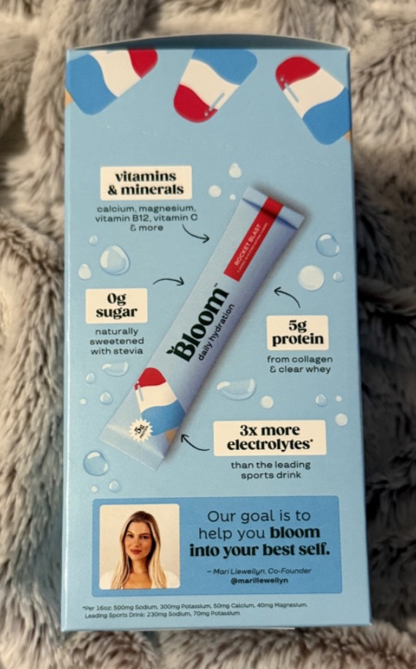 Bloom Daily Hydration Sticks ~ Rocket Blast ~ 5 Count ~ Exp 03/2028 ~ NIB!
