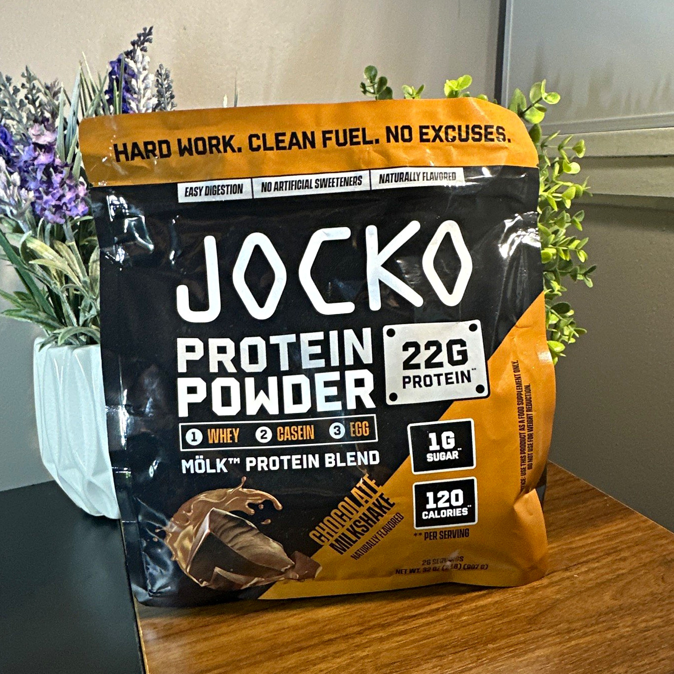 JOCKO Mölk Protein Powder, Chocolate Milkshake, Whey Casein Egg, 32 oz