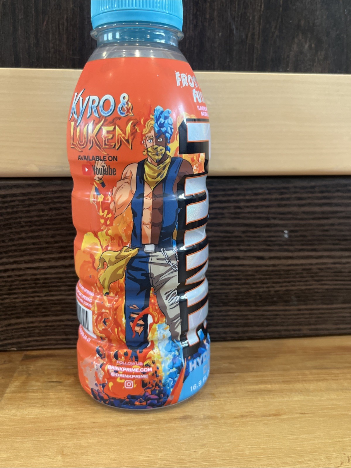 LIMITED EDITION FROSTBITE FUSION KYRO & LUKEN CHARACTER PRIME HYDRATION BOTTLE