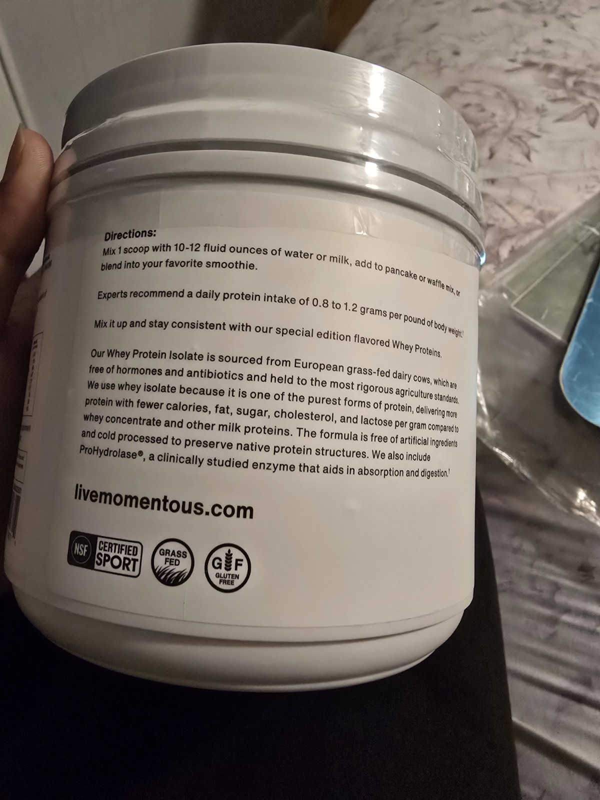 Momentous Strawberry Flavor Whey Protein Isolate Foundational Y Perdormance