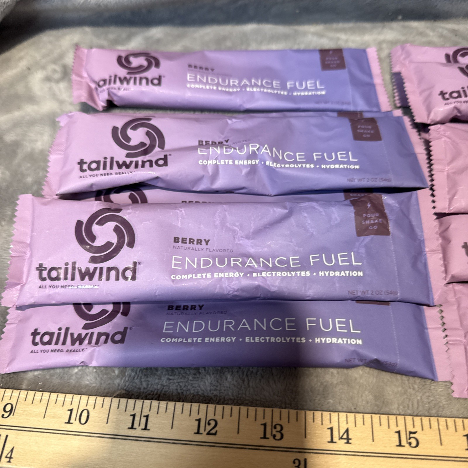 Tailwind Endurance Fuel Berry ~ 12 Pack ~ Pour, Shake, Go 2oz Packs ~ BB 04/2028