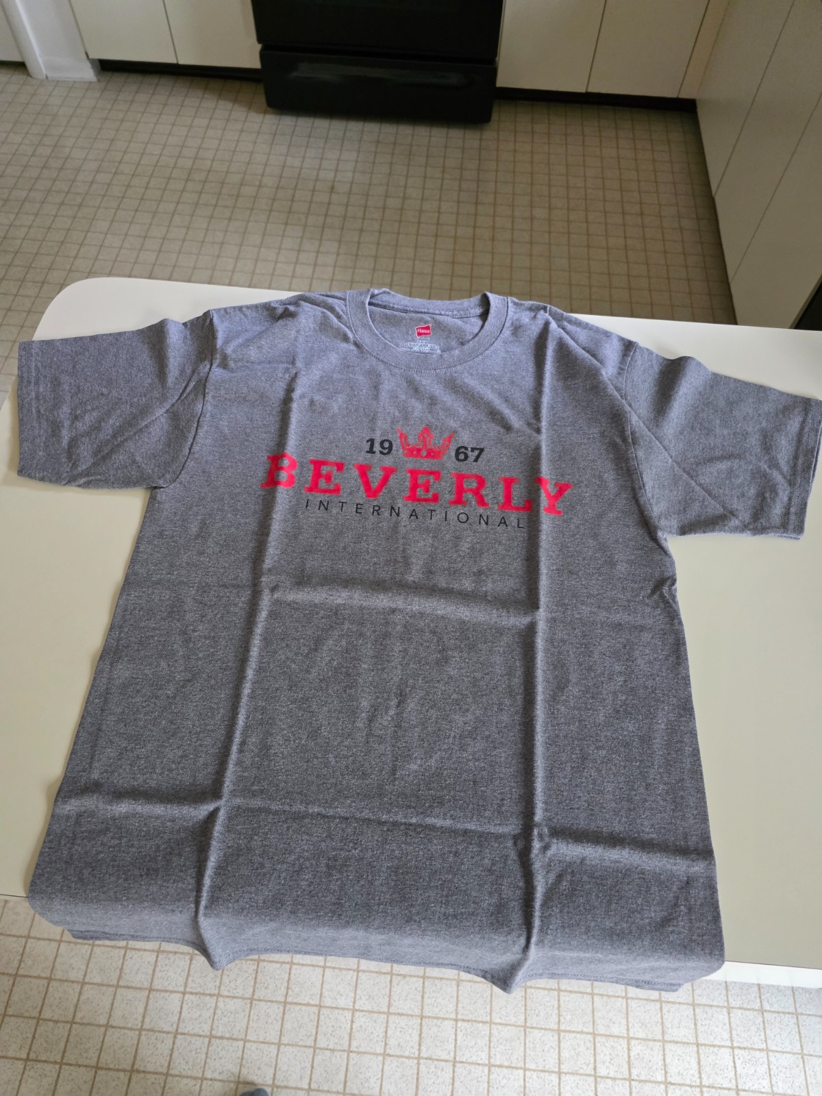 BEVERLY INTERNATIONAL T-Shirt Size Medium – Brand New – 60/40 Blend