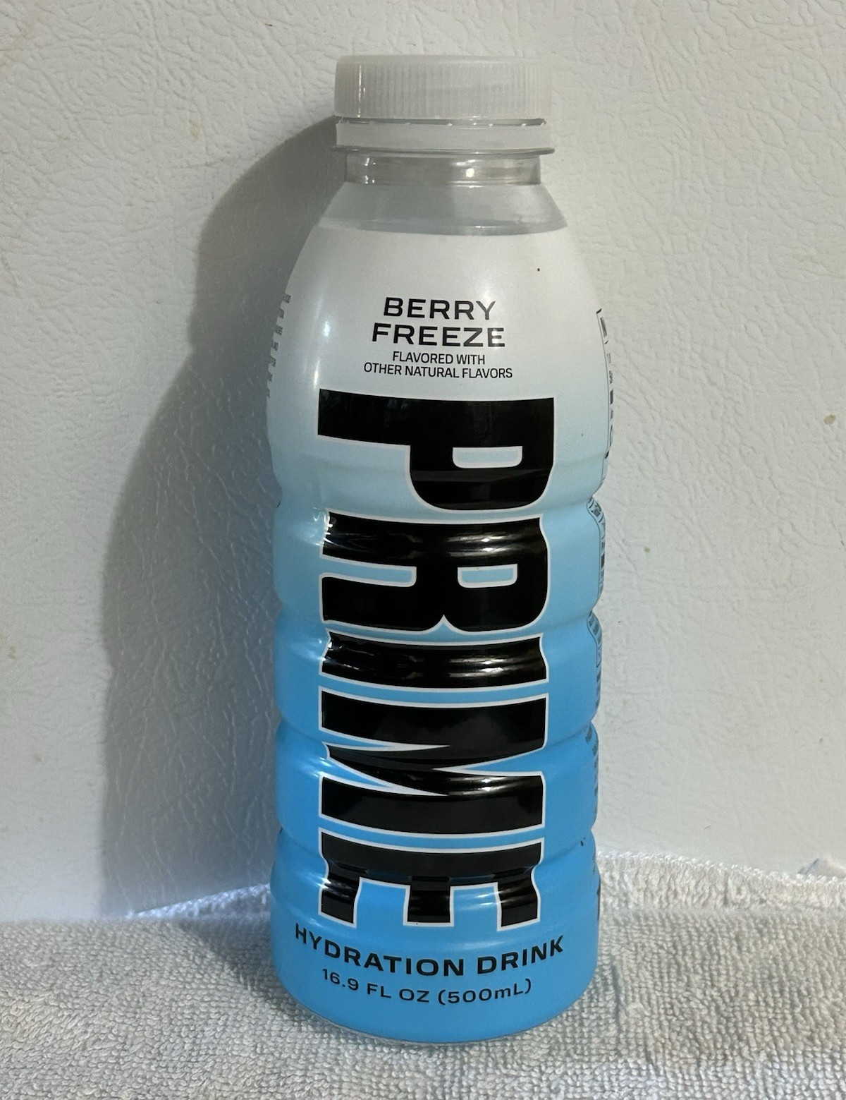 PRIME Berry Freeze Electrolyte Hydration Drink, Liquid 16.9 fl oz (500 mL)