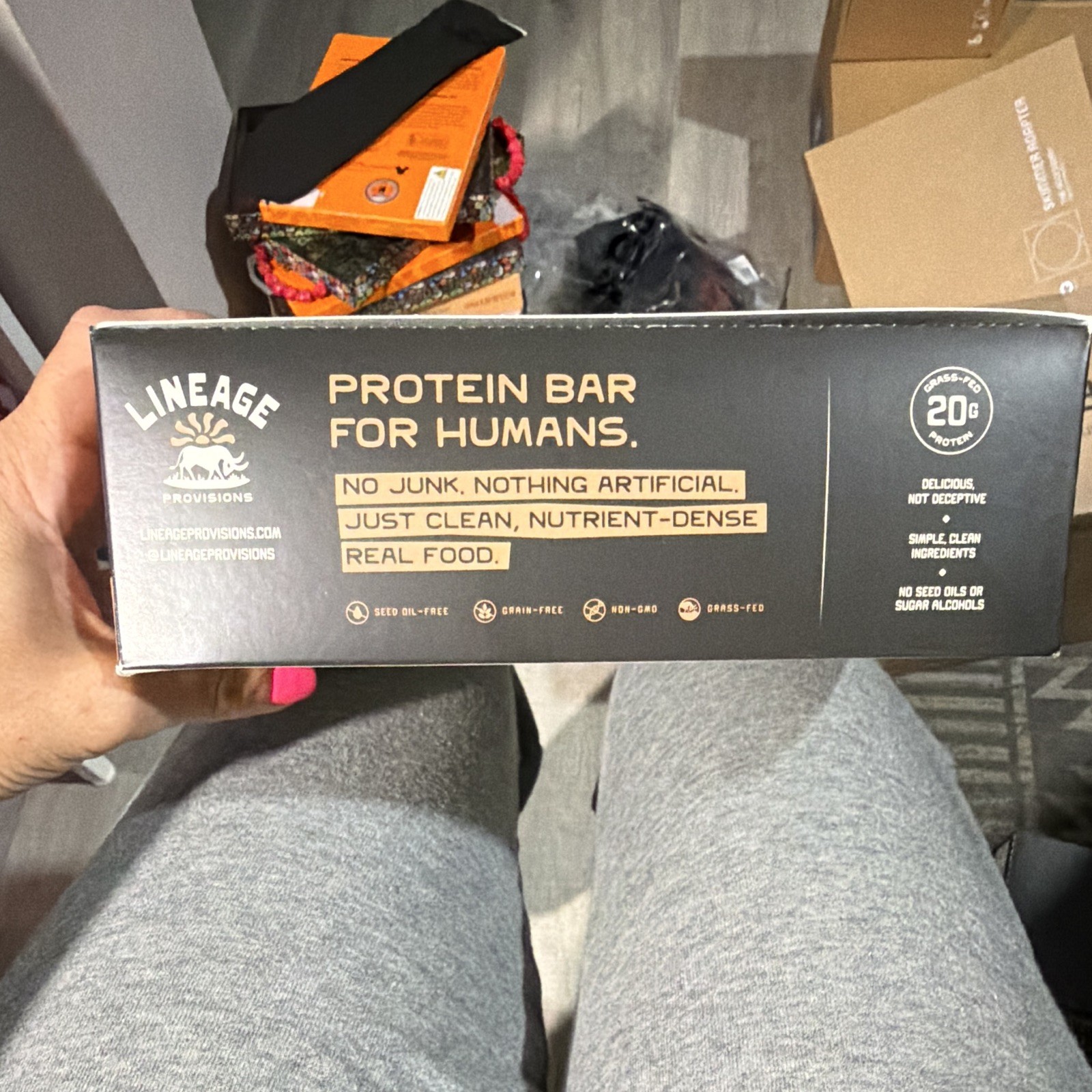 Lineage Protein Bar 20g Grass-Fed Gluten-Free Chocolate 12×1.76oz Exp 04/07/27