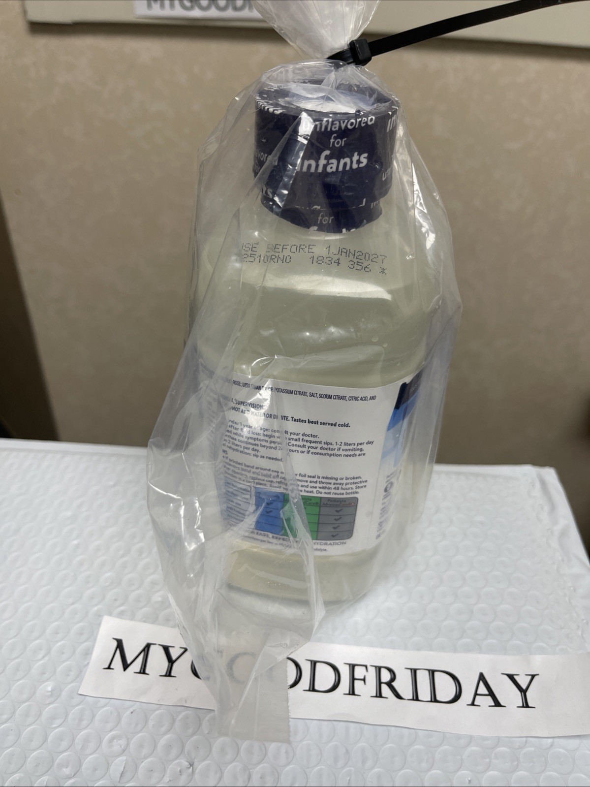 Pedialyte Oral Electrolyte Hydration Drink Immune Support Unflavored Dye Free 1L