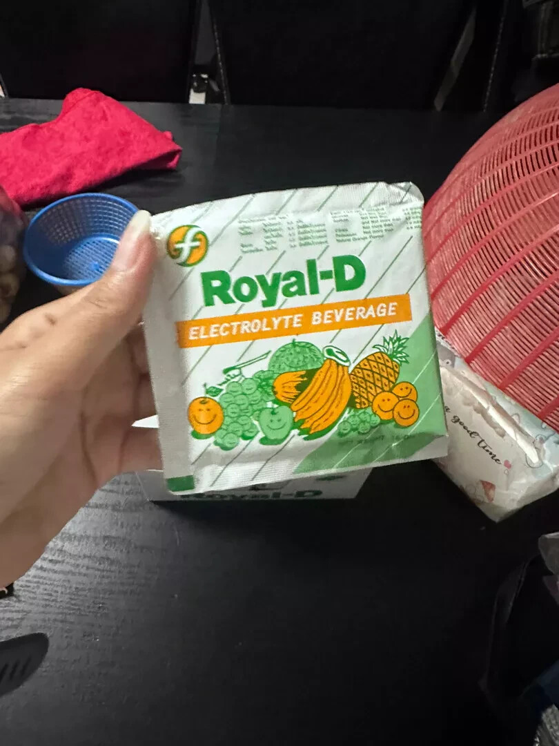 Pack 50 Sachets Royal-D Electrolyte Beverage Athletes Exercise Powder Drink 25g